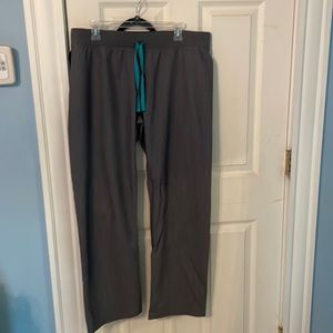 Women’s Figs Scrub Pants